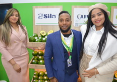 GL Sila avocados from the Dominican Republic, Rosanna Nin Cid, Israel Gonzalez and Maria Nin Cid were very happy with the buyer interest.